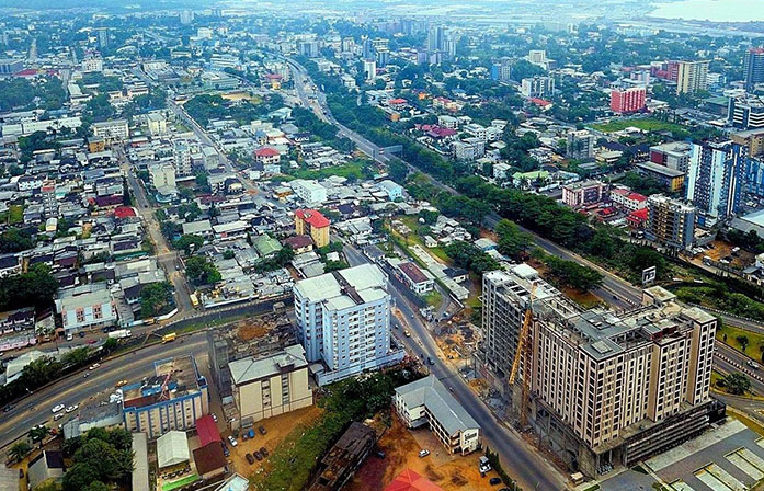 Jour 1. PARIS – DOUALA