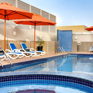 Piscine du Restaurant Wyndham Dubai Deira